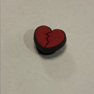Jibbitz Red Broken Heart Charm